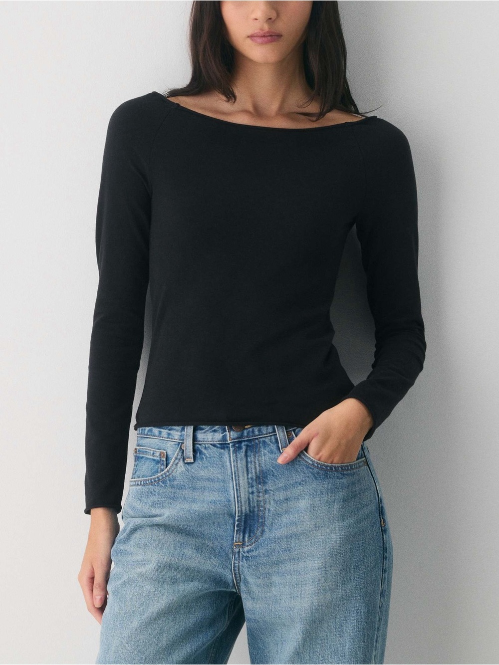 F038 ARITZIA TNA HomeStretch Rib Off-Shoulder